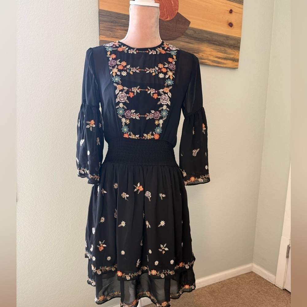 Maeve Anfisa Embroidered Tunic Dress - Picture 5 of 10